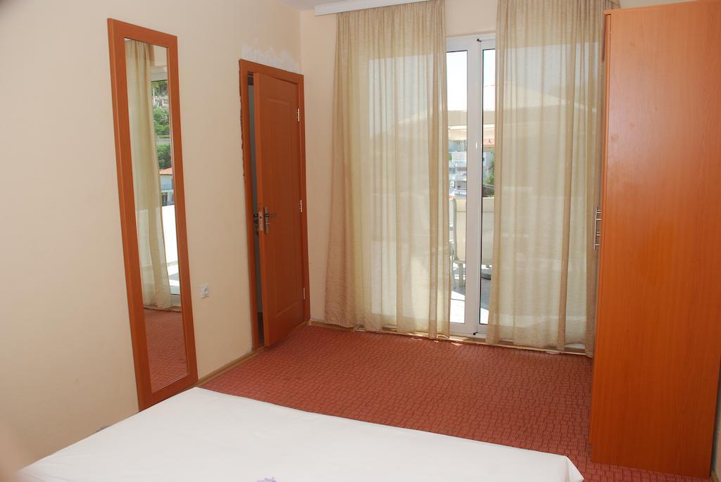 Apartments Ismy Ulcinj Zimmer foto
